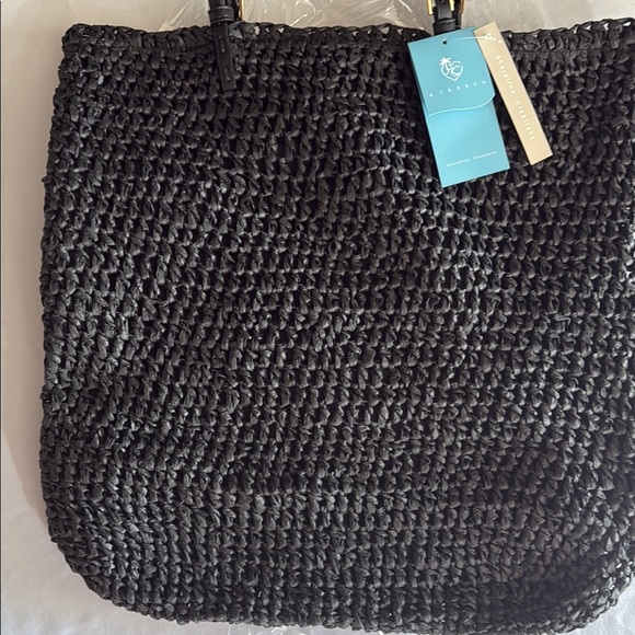 Black Woven Tote with Spacious Design - Picture 3 of 6